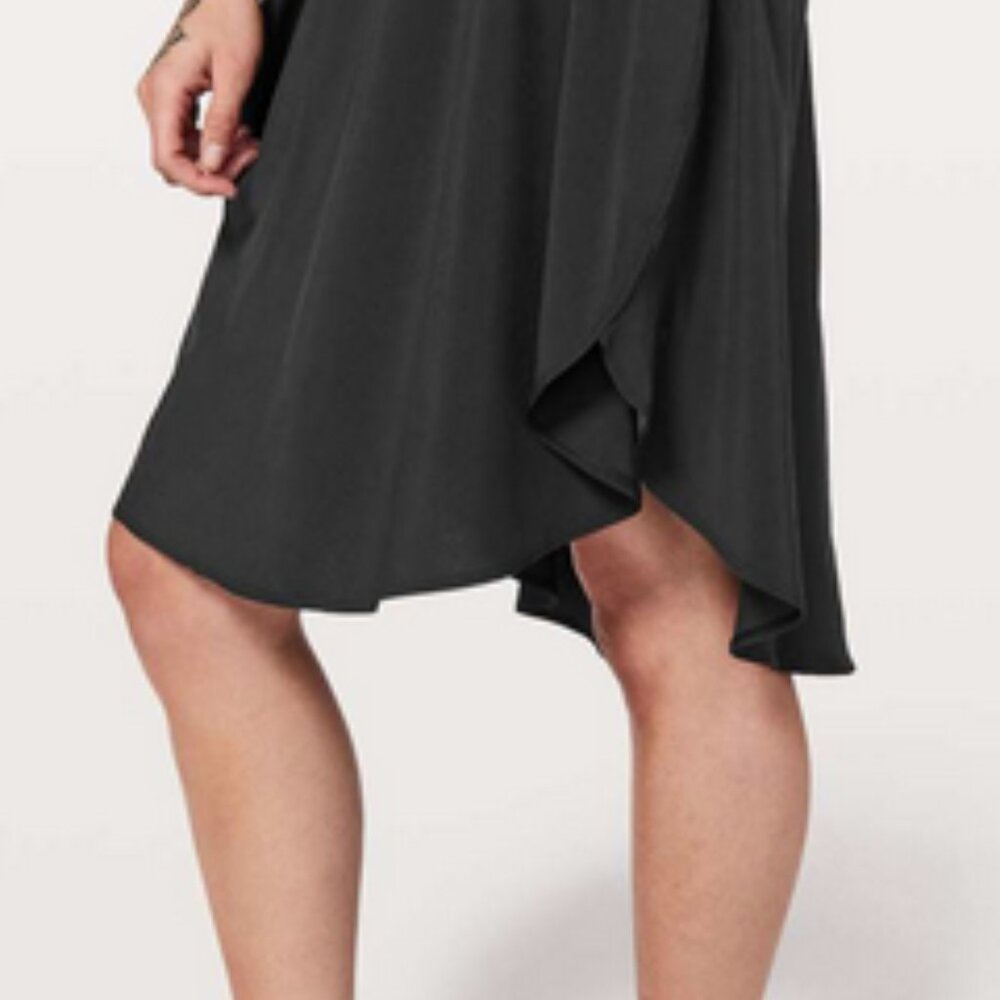 Lululemon The Everyday Skirt Size 6 Black